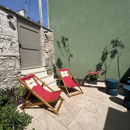 The Lime House: Rustic Cliftonwood Abode * Bristol